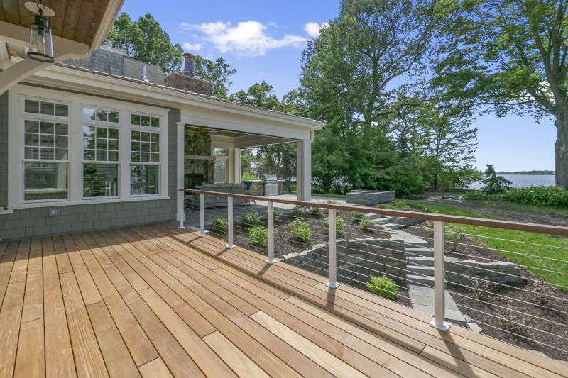 Deck Railing Replacement in Seattle, WA
