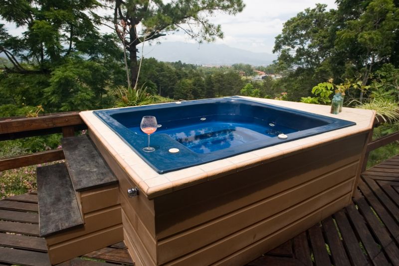 Hot Tub Deck Installation in Seattle, WA